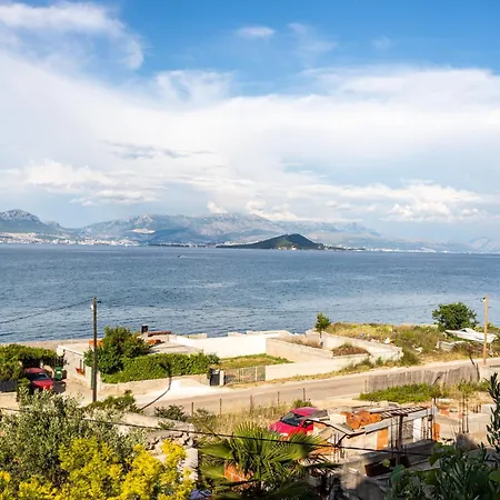 Apartment Seaview Slatine