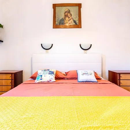 Seaview Apartment